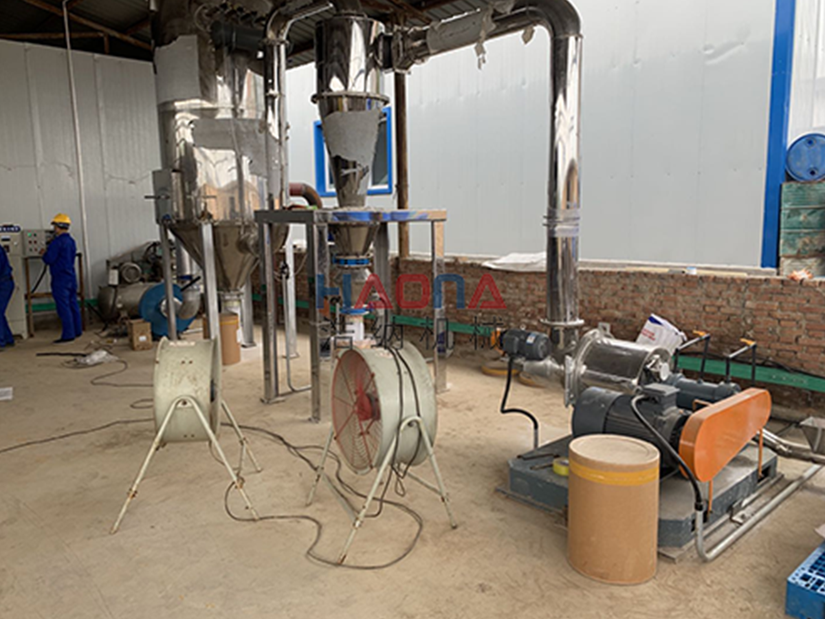 机械式粉碎机-渭南调试现场