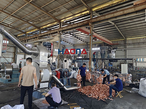 锂电池极片破碎脱粉设备是如何实现零污染闭环的？